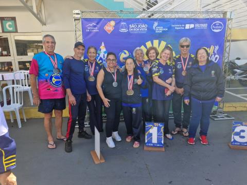Bragança Paulista conquista ouro, prata e bronze na natação no JOMI 2026