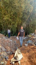 Fiscalização ambiental embarga área e identifica informações incompatíveis em placa de licenciamento 05