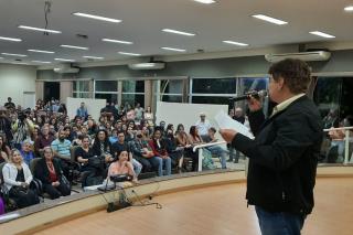 Mais de 400 alunos recebem certificados de cursos profissionalizantes oferecidos pela Prefeitura (8)