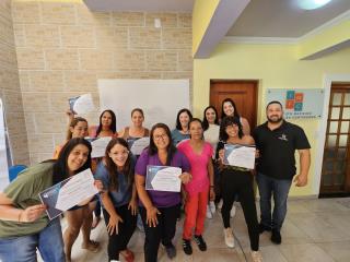 Entrega de Certificados Cuidador Infantil