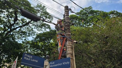 Dia D marca início da regularização dos fios nos postes da cidade (5)