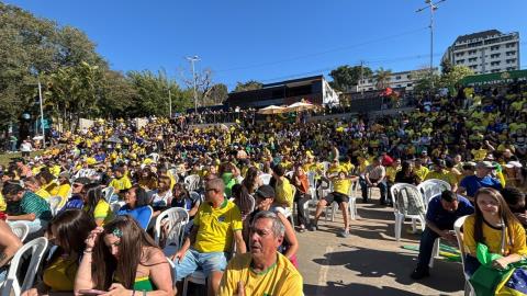 Arena do Lago lota e Fan Fest reúne multidão em vitória do Brasil na Copa 05
