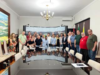 Prefeitura de Bragança Paulista entrega Regularização Fundiária a moradores do Portal do Jaguari (6)