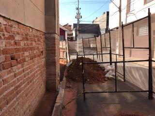 24.05.2022 Ossadas humanas são encontradas após início das obras de revitalização da Igreja do Rosário (6)