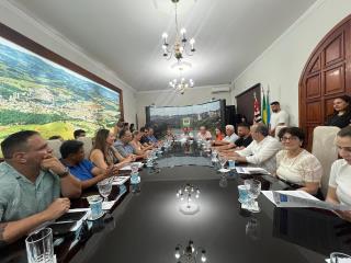 Entrega de Termos de Posse da terceira fase do Pró-Indústria e Pró-Emprego 07