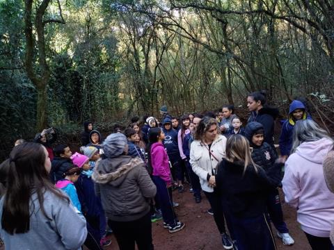 Alunos da rede municipal participam de visita educativa às ecobarreiras 06