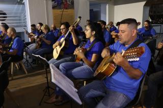 23.03.2023 Prefeitura entrega certificados aos alunos dos cursos de viola caipira e luthieria (6)