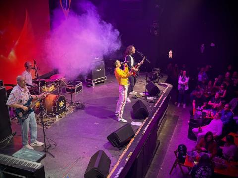 Queen Tribute no Porks (1)
