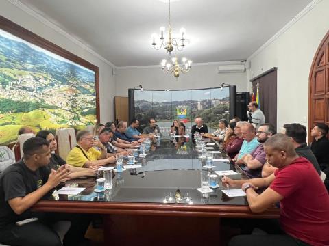 Encontro entre Prefeitura e comerciantes debate melhorias na mobilidade urbana e no comércio da Pires Pimentel