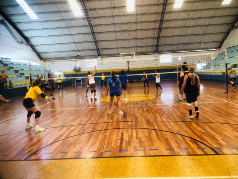 SEMJEL divulga atividades esportivas no Ginásio Lourenção