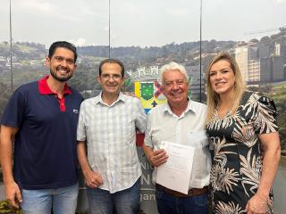 Entrega do termo de Posse da Tropical Estufas Agrícolas