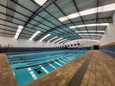 Instalação novos aquecedores piscina - Lourenção (1)