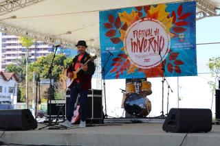 Praça da Poesia - Roberto Mariano e Sarah Alva (7)