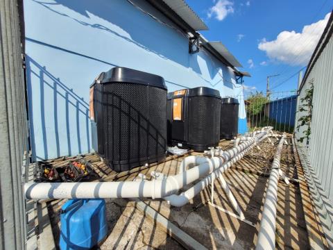 Instalação novos aquecedores piscina - Lourenção (2)