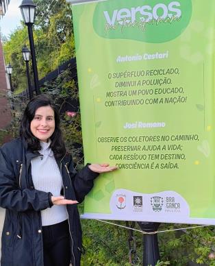 Café com Poesia abre exposição “Versos que Transformam”  10