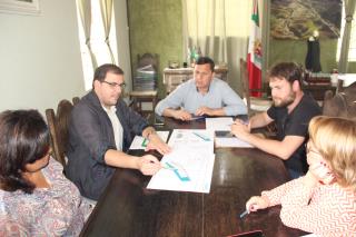 reunião CDHU em Paraibuna (2)