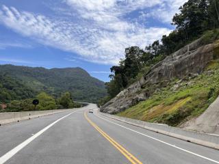 01 - Contorno Norte da Rodovia dos Tamoios, sentido Ubatuba. Divulgação