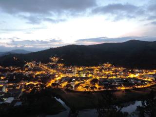 116 - Vista parcial da cidade, antes da instalação de lâmpadas de LED