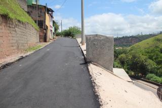 14 - Durante as obras - muro de arrimo na Rua Lino Moreira Leal e a recomposição da via e recapeamento asfáltico  (15)