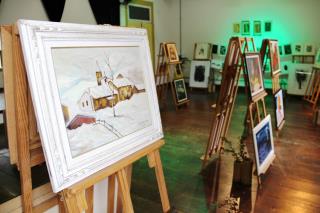 18 - Exposição de pintura em tela da Fundação Cultural 'Benedicto Siqueira e Silva', realizada em junho.