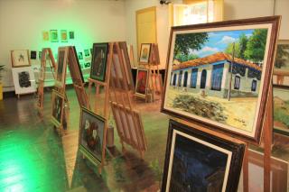 19 - Exposição de pintura em tela da Fundação Cultural 'Benedicto Siqueira e Silva', realizada em junho.