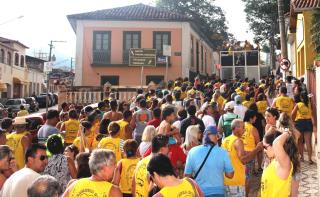 02 - Tradicional 'Milhofolia' - Carnaval de rua e Pamonhada de Paraibuna, realizada no mês de fevereiro.
