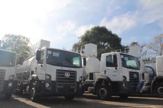 Caminhão pipa de Paraibuna