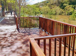48 - Construção do Deck da madeira da Av. Dr. Carlos Guimarães - Beira Rio
