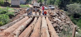 05 - Ponte do bairro da Roseira, que recebeu a última reforma no final de novembro de 2021.
