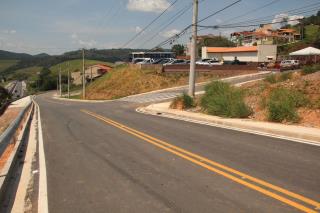 57 - Trecho do Jardim Primavera após a pavimentação asfáltica, viabilizada junto ao Governo de SP.