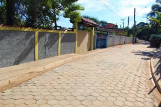 60 - Calçamento concluída da Rua Heitor Inácio de Oliveira, no bairro do Alferes Bento