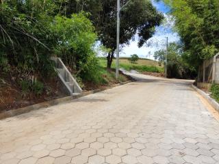 69 - Calçamento de parde da estrada municipal Roberto Camargo na Silva, no bairro do Comércio