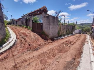 75 - Uma das ruas do bairro Santa Edwiges, antes do calçamento.