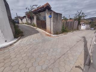 76 - Uma das ruas do bairro Santa Edwiges, após a conclusão da obra.