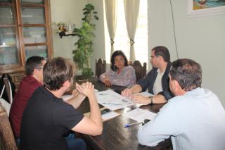 reunião CDHU em Paraibuna (15)