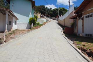 97 - Primeira etapa do calçamento do Bairro Escaramuças - Morro das Antenas