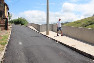 10 - Durante as obras - muro de arrimo na Rua Lino Moreira Leal e a recomposição da via e recapeamento asfáltico  (16)