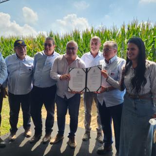 WhatsApp Image 2025-02-21 at 17.40.58