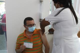 Covid-19 Profissionais de educação serão vacinados somente no CIAF na terça-feira (1)