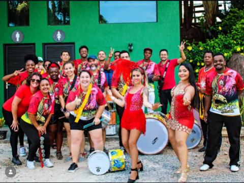 CARNA FAMÍLIA 2026 - BATERIA ESCOLA DE SAMBA ÁGUIA DOURADA (2)