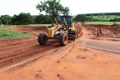 Secretaria de Agricultura intensifica manutenção de vicinais e monitora impacto da estiagem