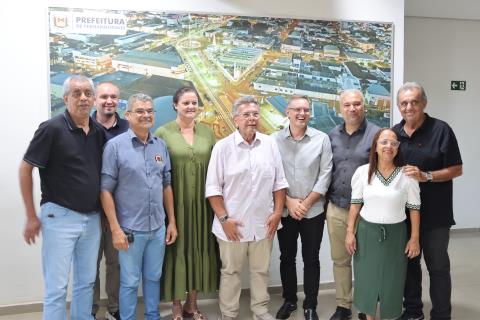 Carlão visita Fernandópolis e anuncia R$ 1,1 milhão para Saúde e Zoonoses