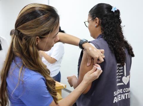 Fernandópolis registra queda nos casos de dengue e inicia vacinação dos agentes de saúde