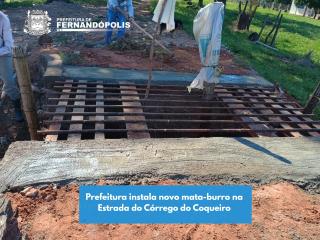 Prefeitura instala novo mata-burro na Estrada do Córrego do Coqueiro