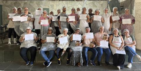 Capacitação em panificação forma 18 alunos pelo programa Cozinhalimento