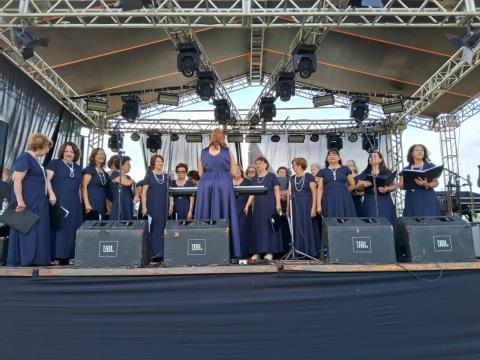 Coral Esperança realiza primeira apresentação oficial no aniversário de Fernandópolis