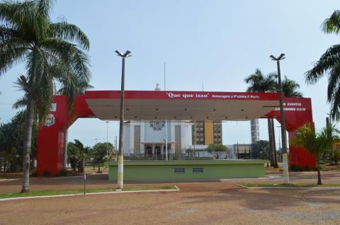 Ação da Prefeitura identifica e orienta pessoas em situação de rua na praça central