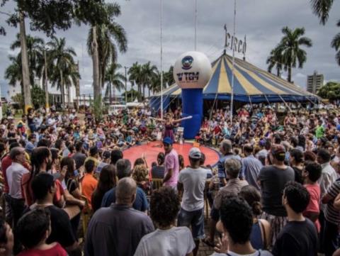 Começam os preparativos para o 13º EuRiso, festival que transforma a Praça da Matriz em um grande espetáculo de circo