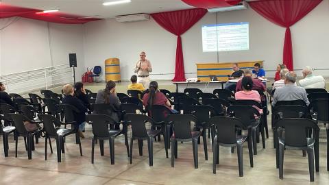 Conselheiros debatem últimos temas que irão à 10ª Conferência de Saúde