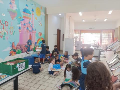 Visita à biblioteca - 17-04-26